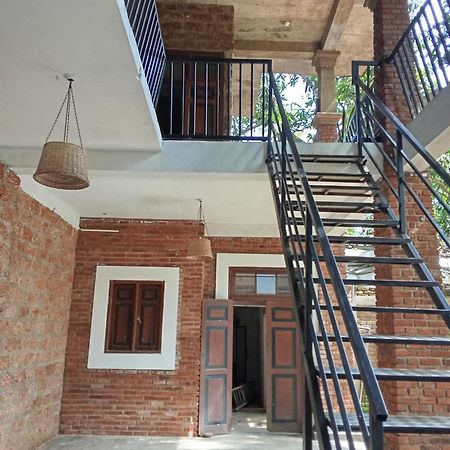 Lanka Bangla Inn Villas Restaurant & Travels Katunayaka Dış mekan fotoğraf