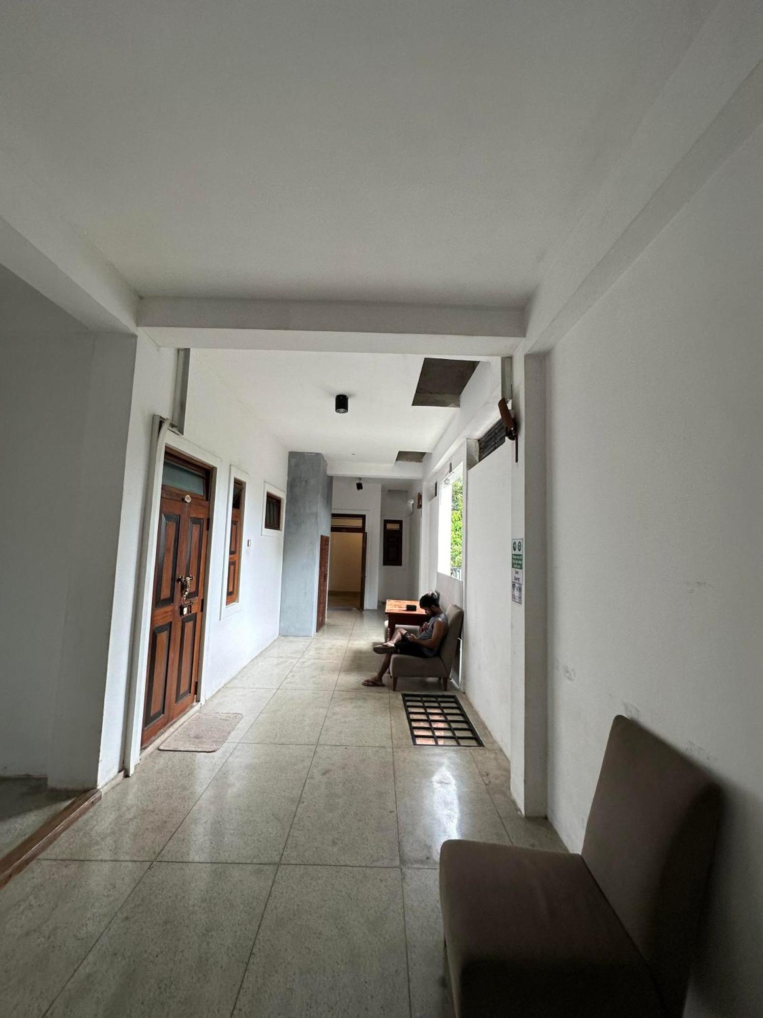 Lanka Bangla Inn Villas Restaurant & Travels Katunayaka Dış mekan fotoğraf