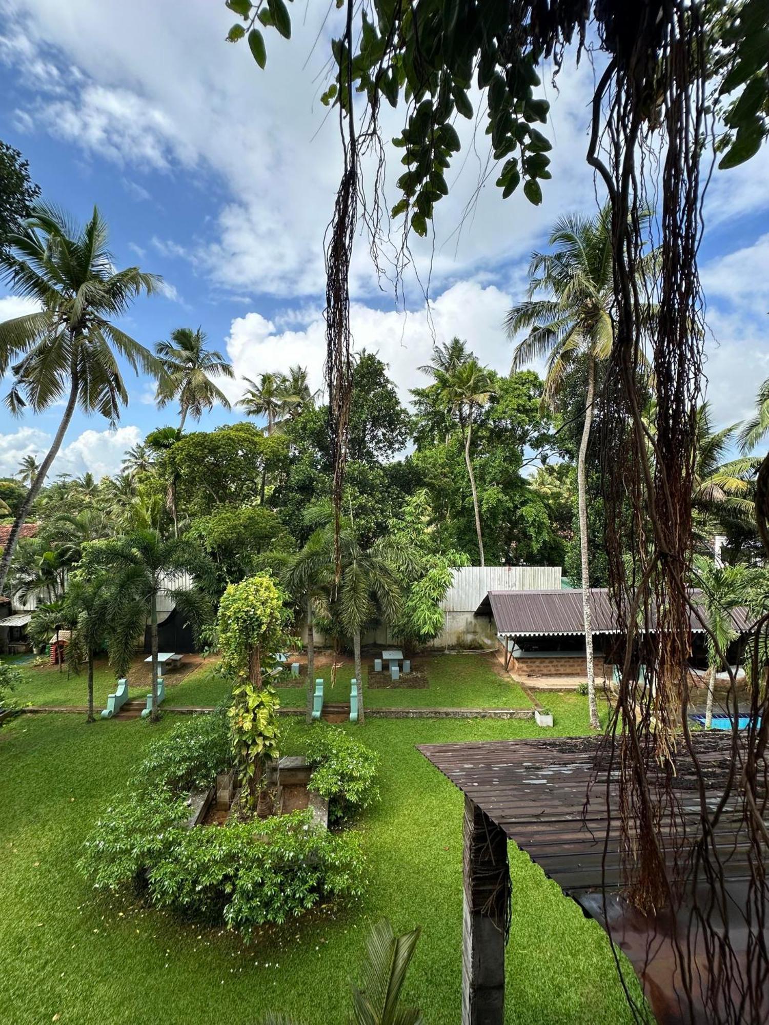 Lanka Bangla Inn Villas Restaurant & Travels Katunayaka Dış mekan fotoğraf