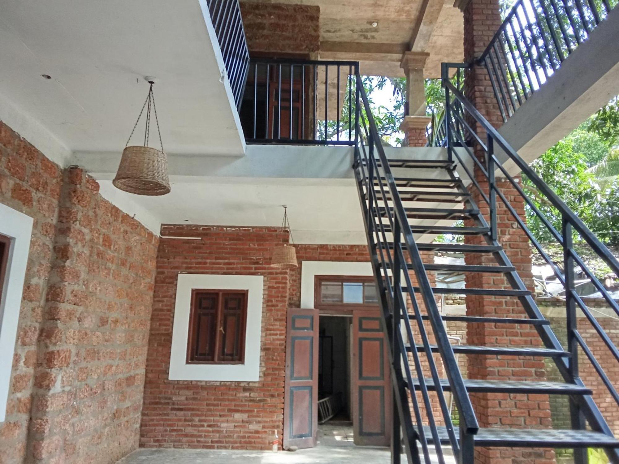 Lanka Bangla Inn Villas Restaurant & Travels Katunayaka Dış mekan fotoğraf