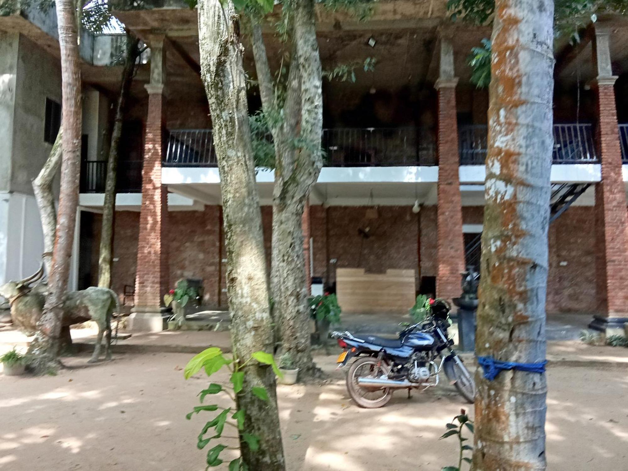 Lanka Bangla Inn Villas Restaurant & Travels Katunayaka Dış mekan fotoğraf