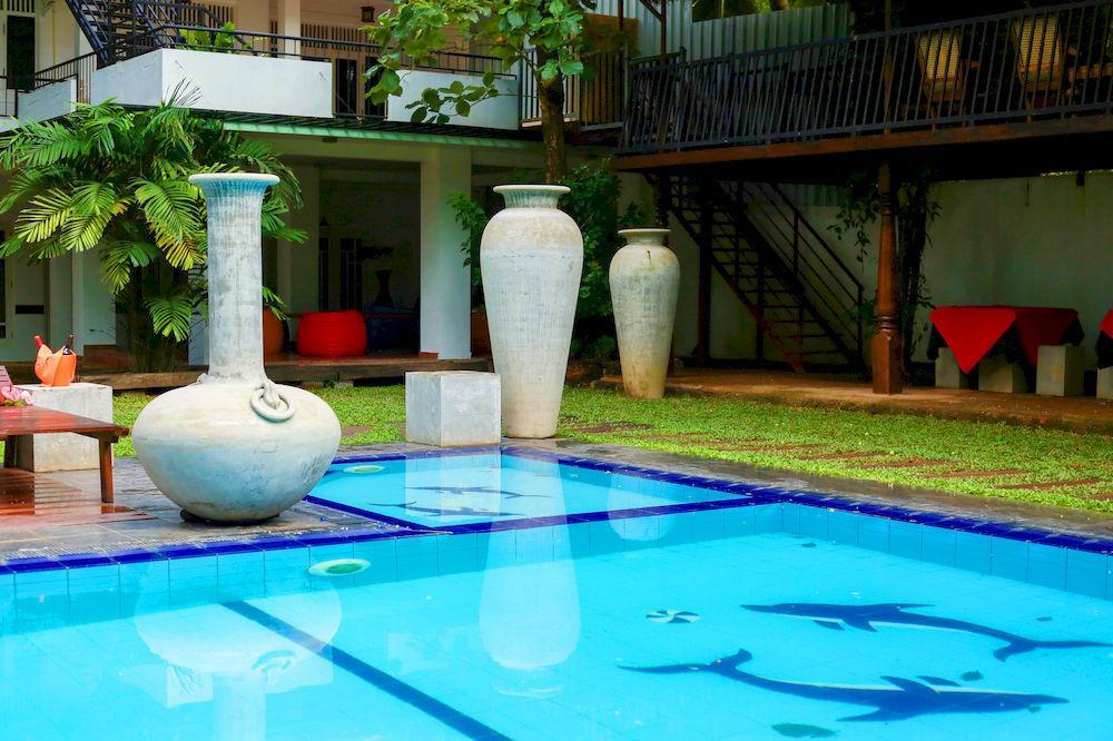Lanka Bangla Inn Villas Restaurant & Travels Katunayaka Dış mekan fotoğraf